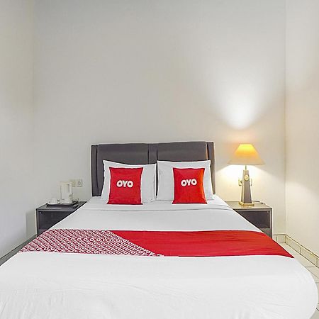 Oyo Life 90589 Palem Garden Hotel Тулунгагун Екстериор снимка