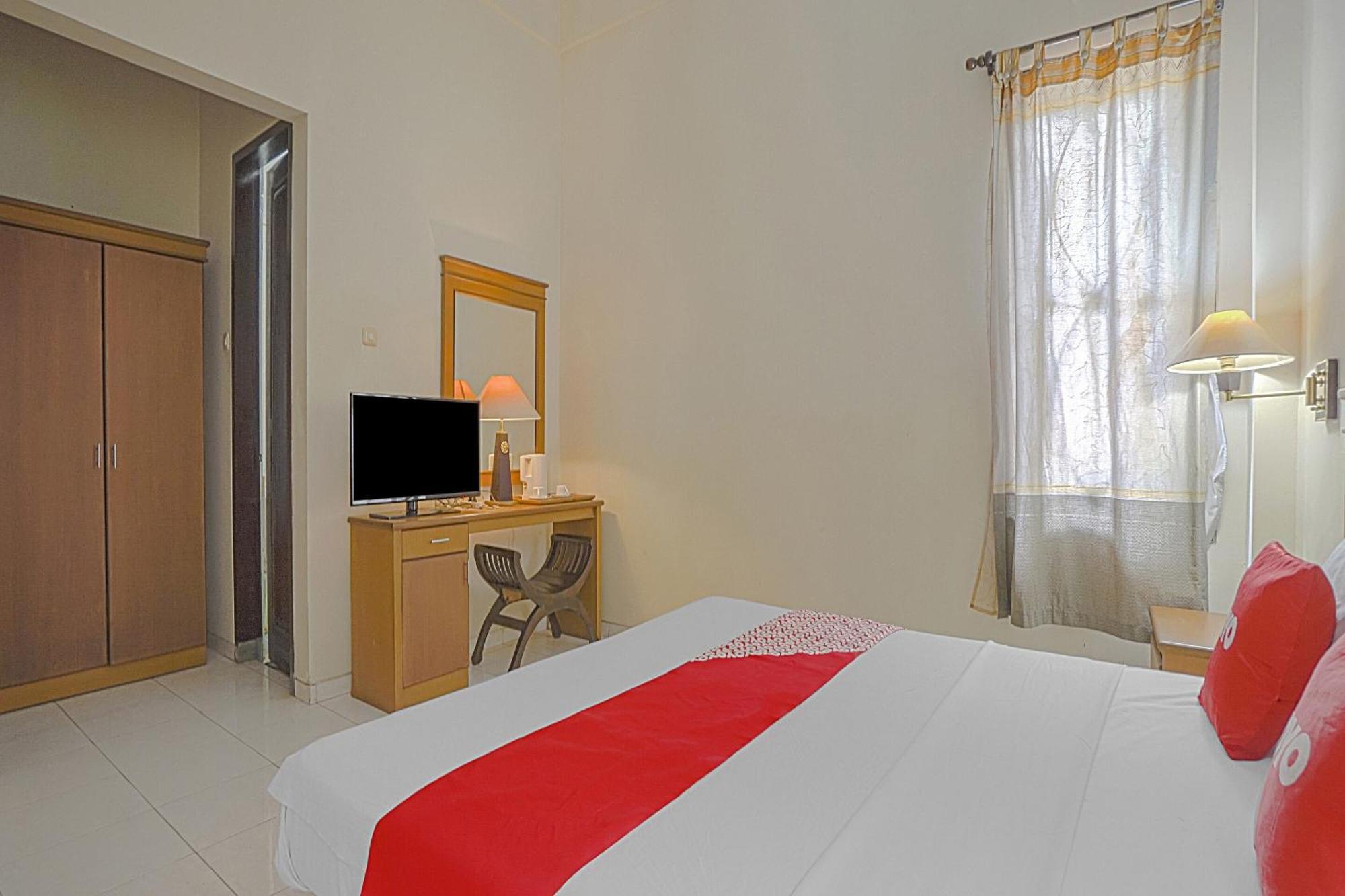 Oyo Life 90589 Palem Garden Hotel Тулунгагун Екстериор снимка