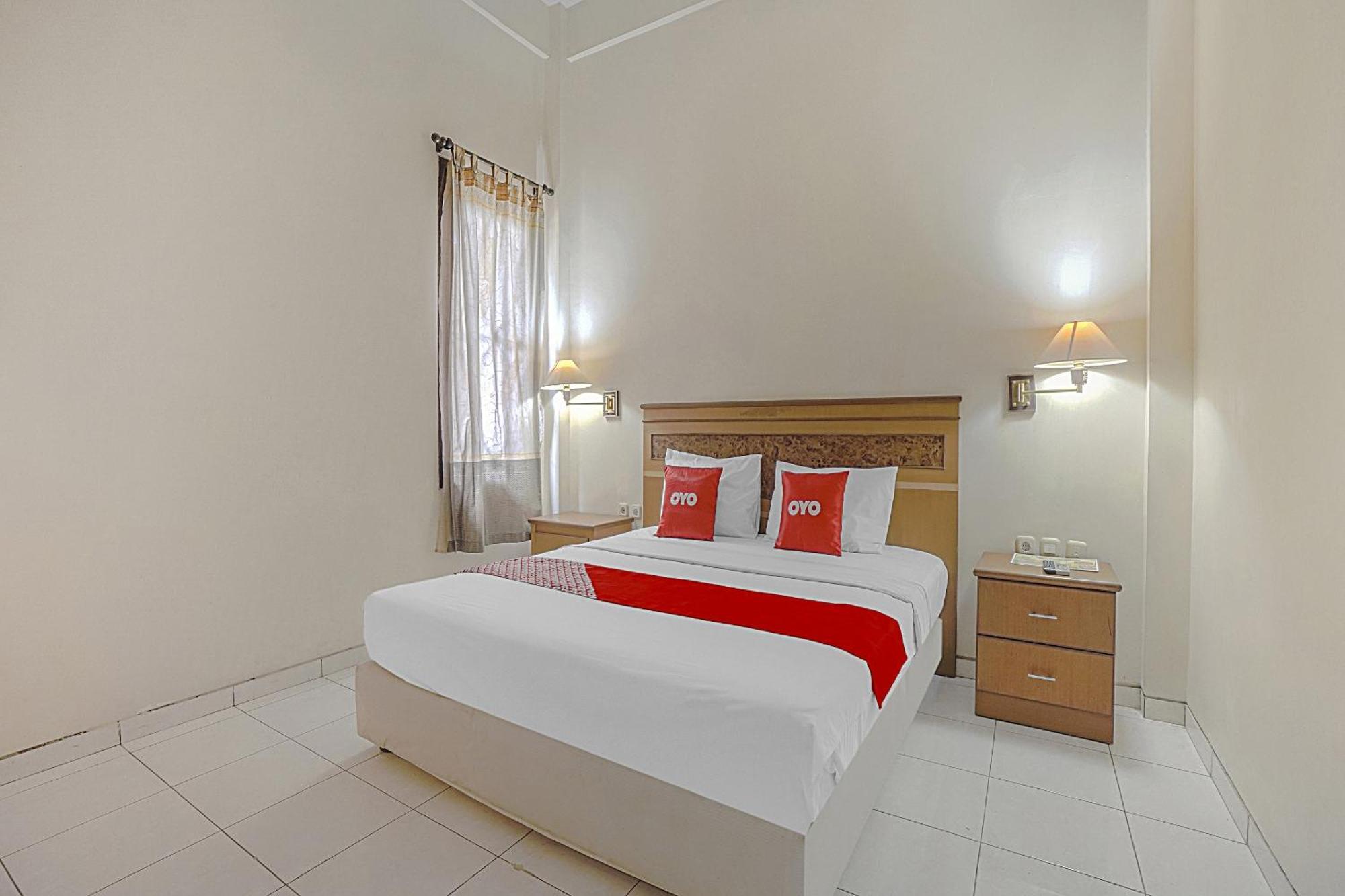 Oyo Life 90589 Palem Garden Hotel Тулунгагун Екстериор снимка