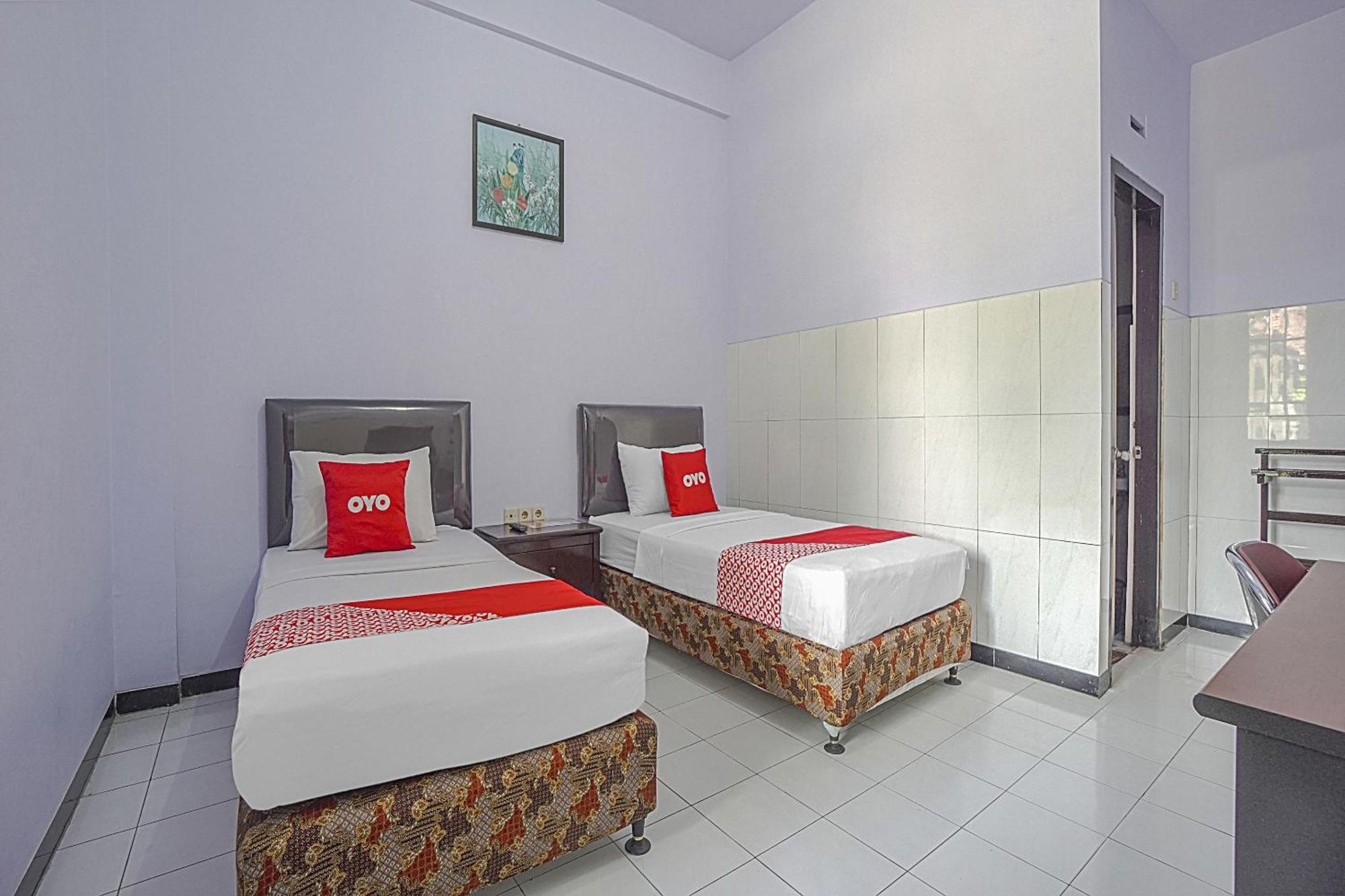 Oyo Life 90589 Palem Garden Hotel Тулунгагун Екстериор снимка
