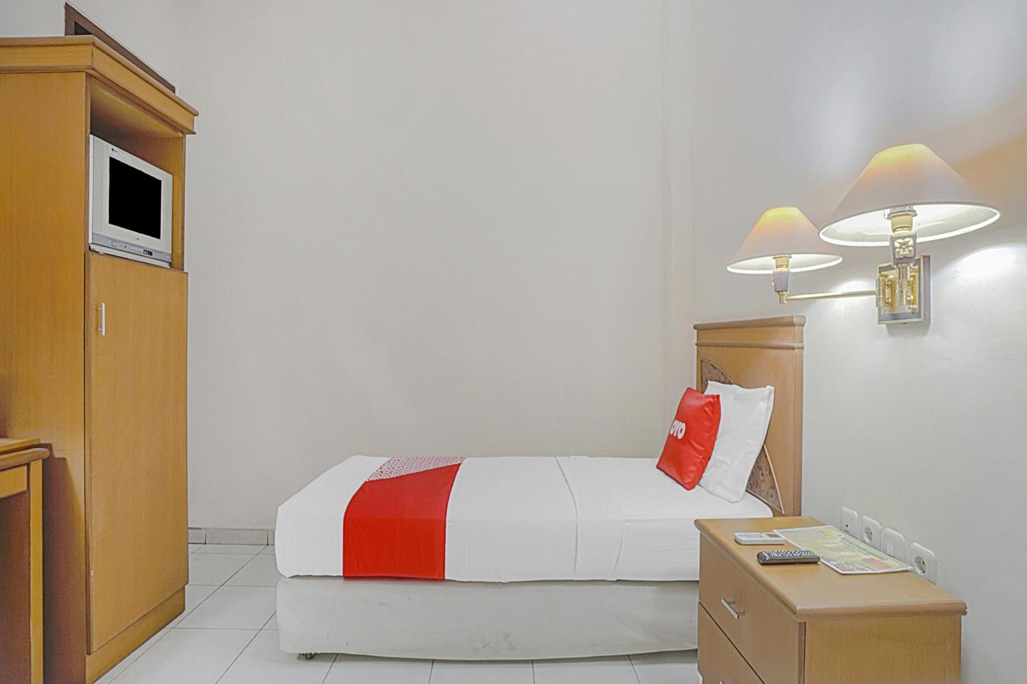 Oyo Life 90589 Palem Garden Hotel Тулунгагун Екстериор снимка